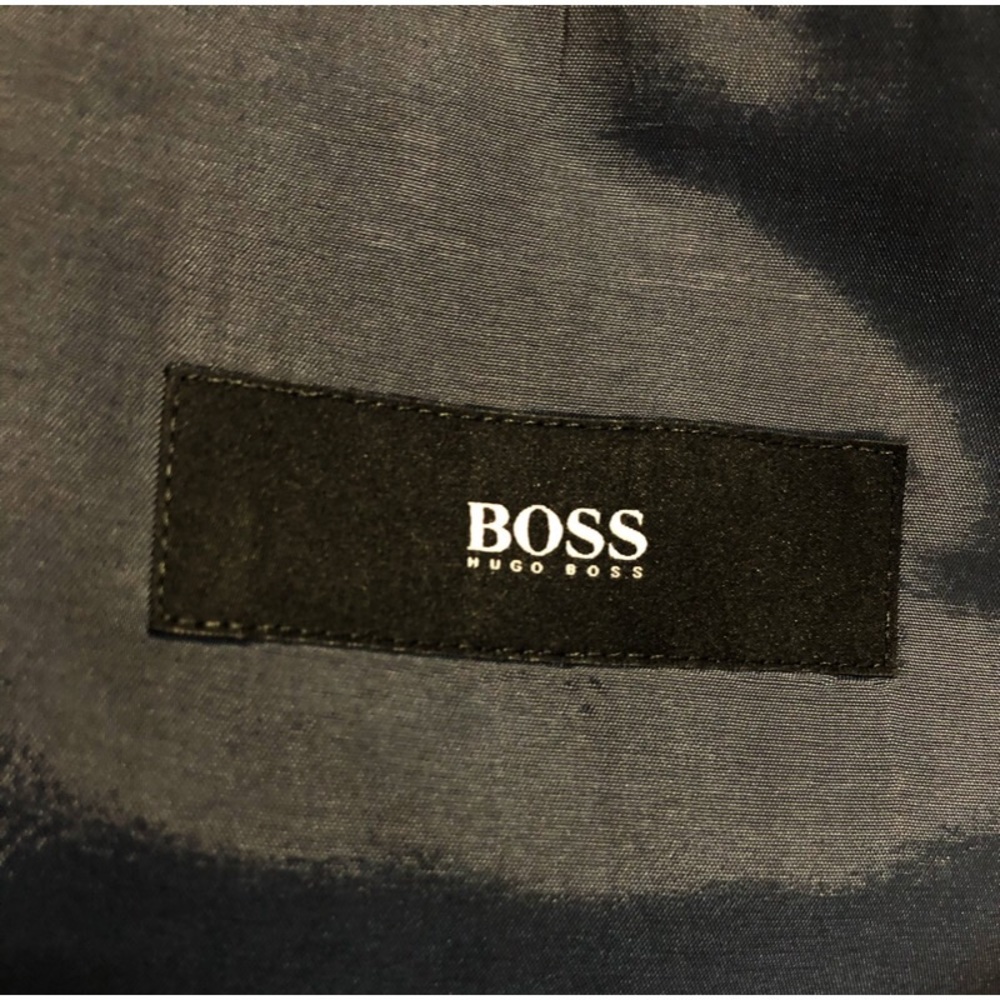 Hugo Boss Blazer Jacket 42R - Picture 4 of 5